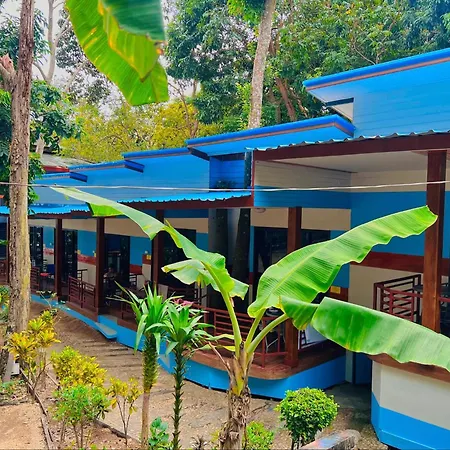 Mom Boutique Railay-3